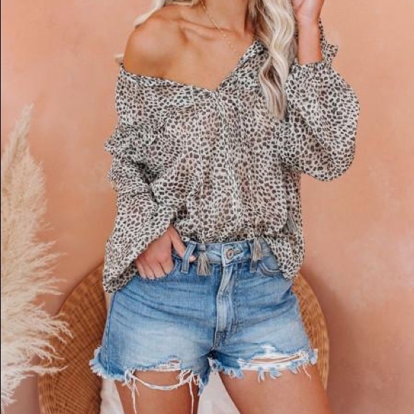 Saint Helena Ruffle Blouse - Picture 3 of 5